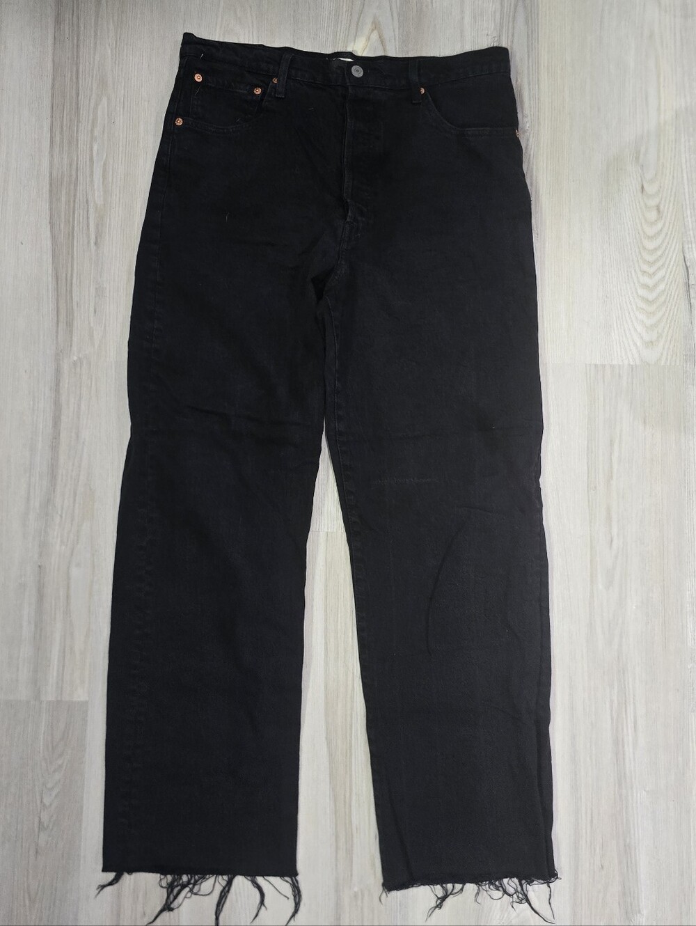 Levi's Premium Black Ribcage Straight-Leg Raw Hem Jeans Size 32